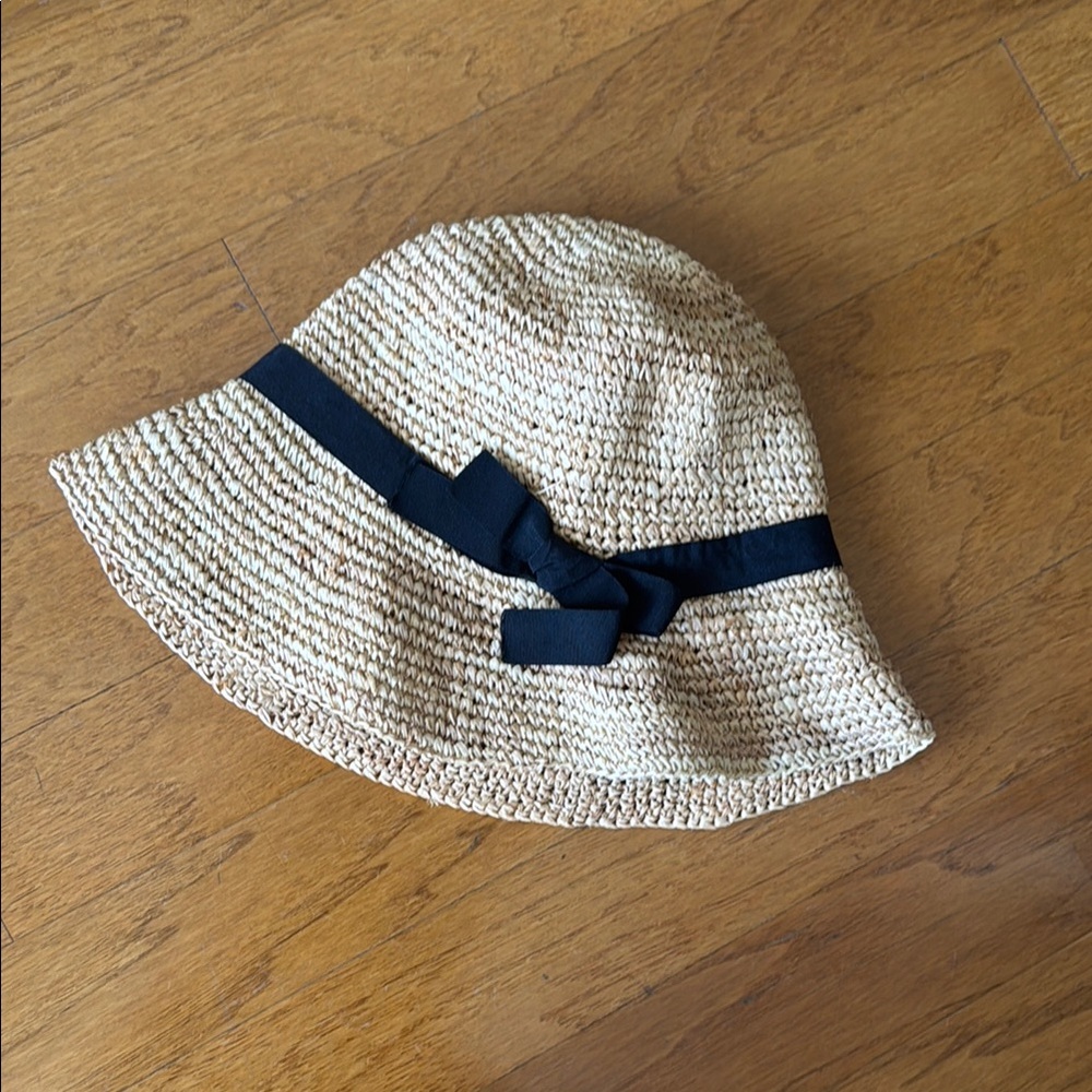 Stylish Packable Straw Bucket Sun Hat with Black Ribbon